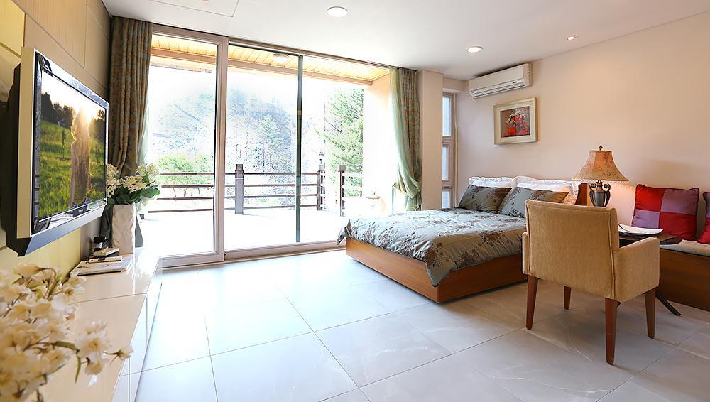 Hugel Heim Pension Pyeongchang Exterior photo