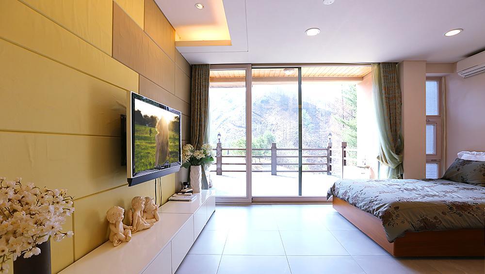 Hugel Heim Pension Pyeongchang Exterior photo