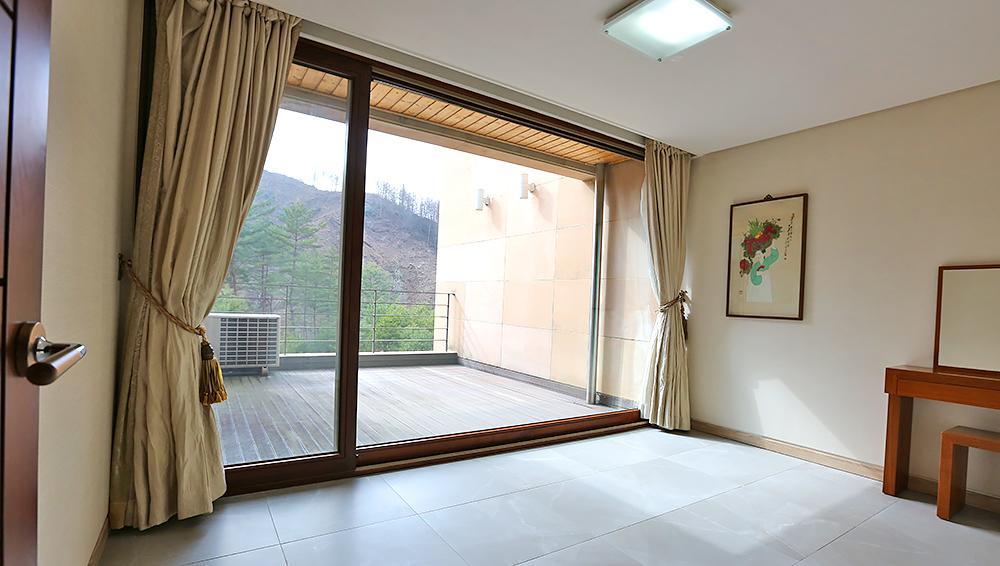 Hugel Heim Pension Pyeongchang Exterior photo